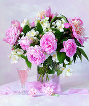 Без бренда «Нежный букетик с розами и настойка» в Екатеринбурге 