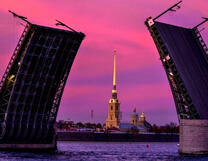 Разведенный мост и Исаакиевский собор